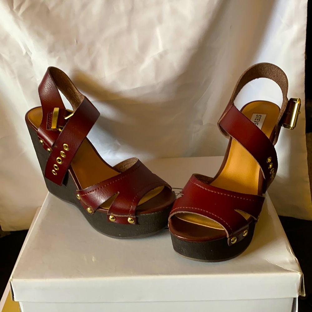 Steve Madden wedges